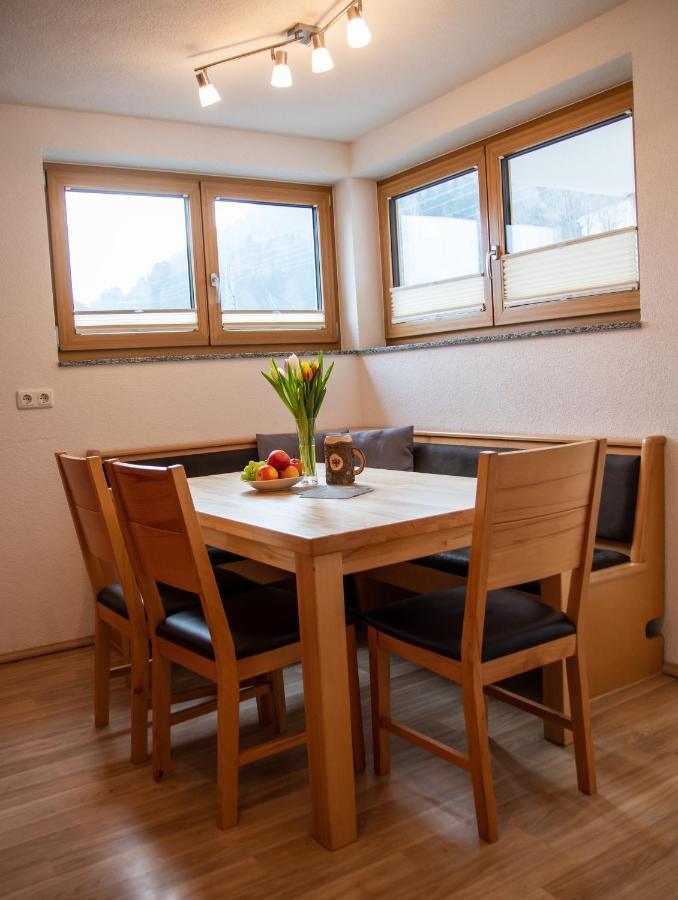 Haus Raggl Διαμέρισμα Landeck Εξωτερικό φωτογραφία